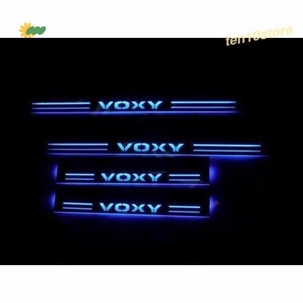 ヴォクシー VOXY 80系 85系 LED スカッフプレート 青 ブルー シーケンシャル 流れる ドアプレート 電装関係 足下明るい ドレスアップ